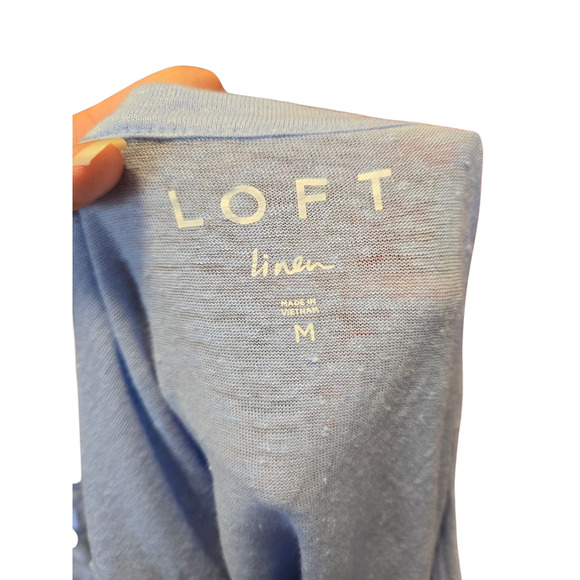 Loft linen sky blue sleeveless flowy v neck top, size medium - Picture 3 of 4